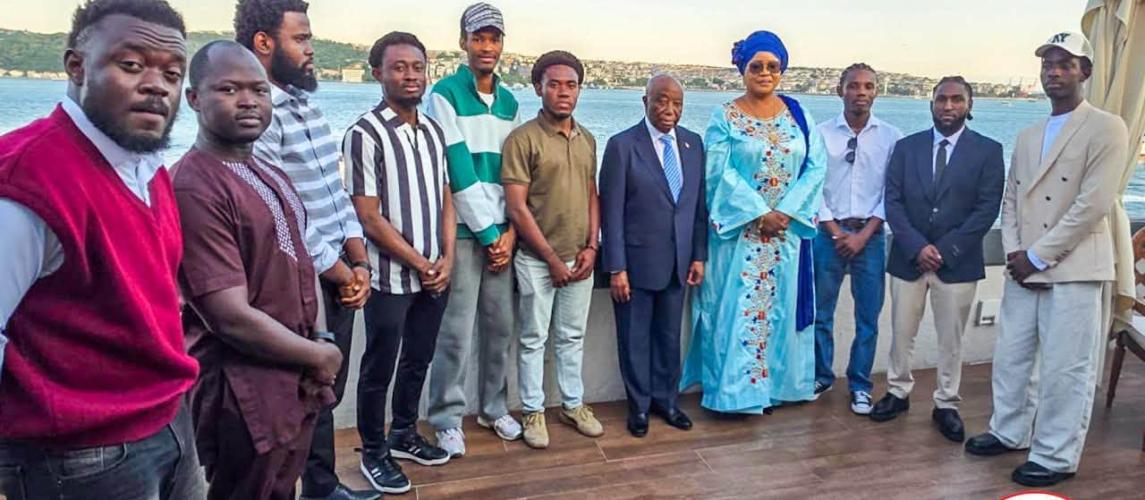 President Boakai Meets Liberian Students in Türkiye, Discusses Welfare and Government Engagement